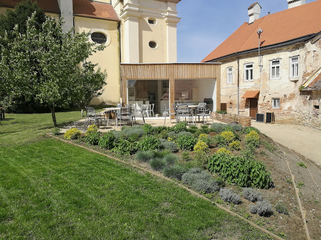 Opinii despre Zahrada café Valtice în Valtice - Gastronomie a pohostinství