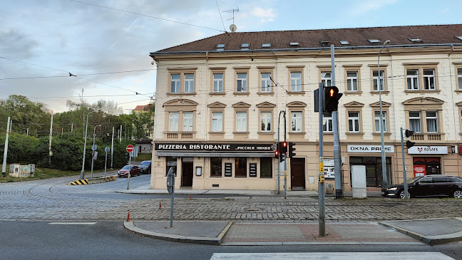 Pizzeria Piccolo Mondo - Gastronomie a pohostinství