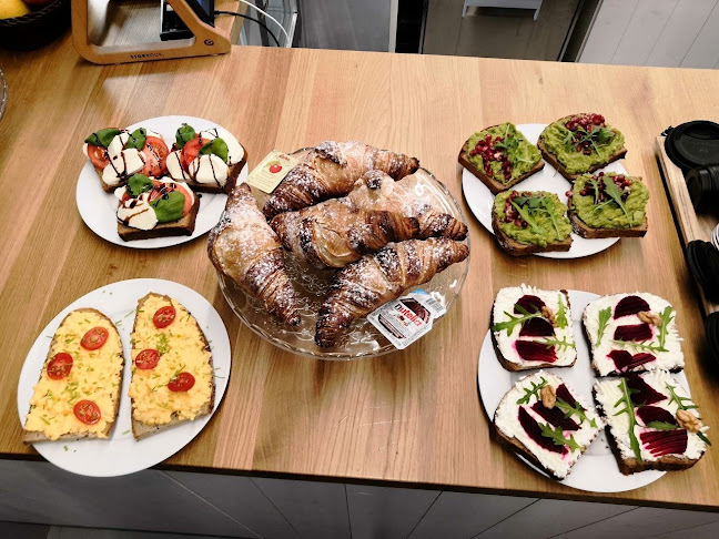 Opinii despre Café v zahradě în Praha - Gastronomie a pohostinství