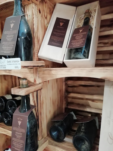 Comentarii opinii despre Vinné sklepy lechovice, spol. s r.o.