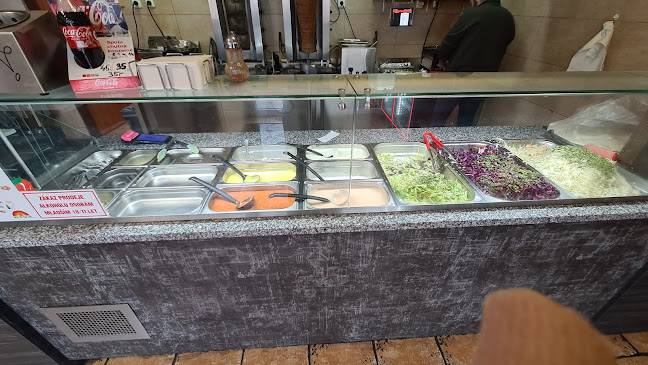 Opinii despre Riva Kebab Haus în Město - Gastronomie a pohostinství