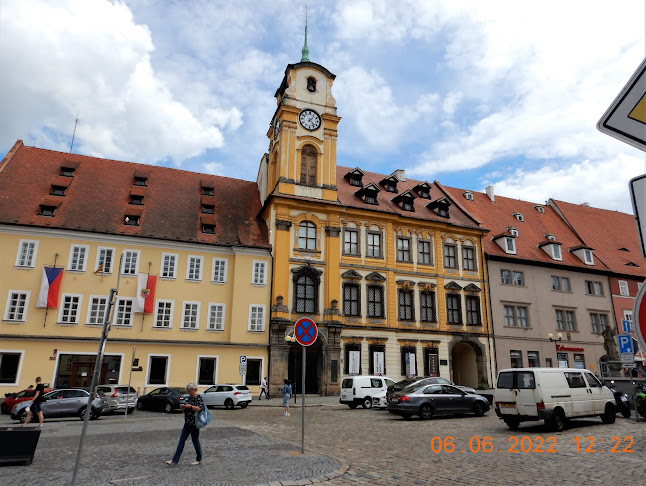 nám. Krále Jiřího z Poděbrad 30, 350 02 Cheb 2