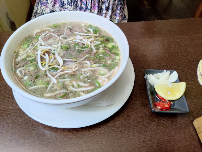 Emi Restaurant - Gastronomie a pohostinství