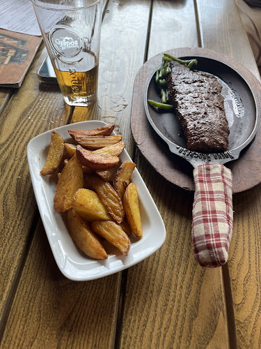 Comentarii opinii despre Country Saloon