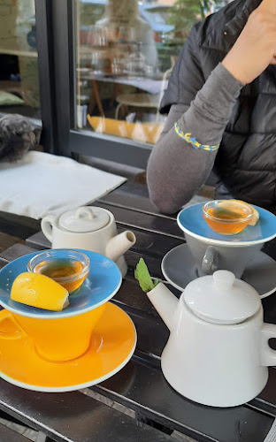 Komunardů 886/ 26, 170 00 Praha 7-Holešovice