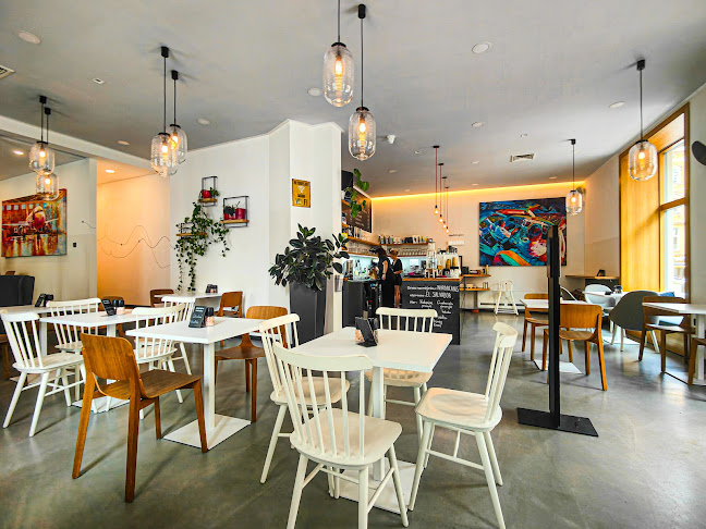 Opinii despre Pilot Cafe Letná în Praha - Gastronomie a pohostinství