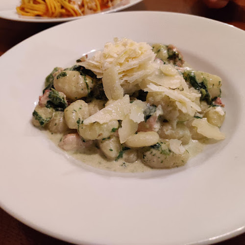 Comentarii opinii despre Pizzeria Kmotra Kavárna