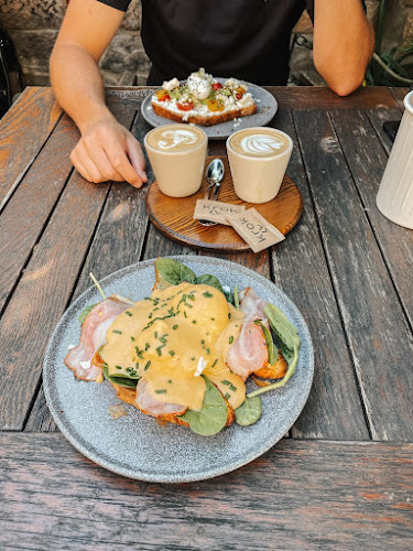 Opinii despre Café Všehochuť în Jičín - Gastronomie a pohostinství