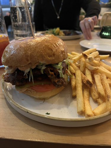 CHUTNEJ vegan kitchen & café - Gastronomie a pohostinství