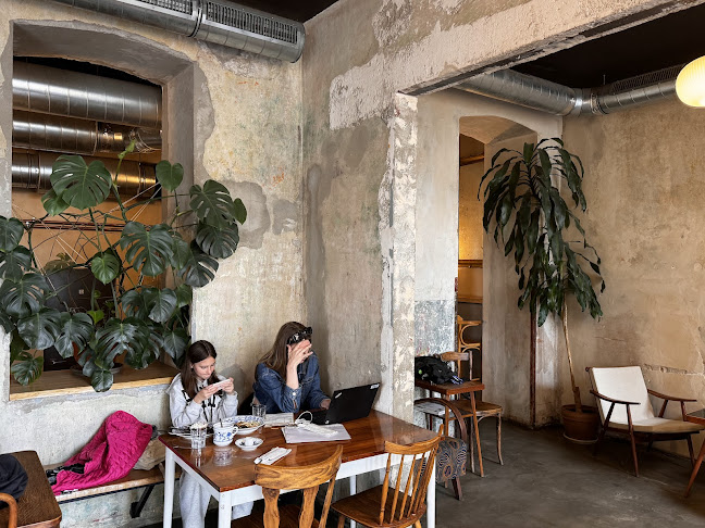 Comentarii opinii despre Cafe Hrnek