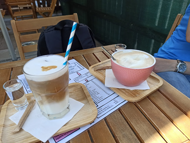 Comentarii opinii despre Elian's Coffee House