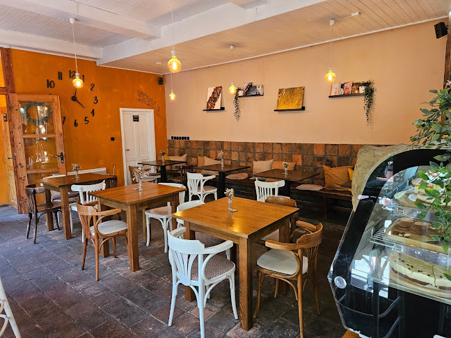 Opinii despre Café Všehochuť în Jičín - Gastronomie a pohostinství