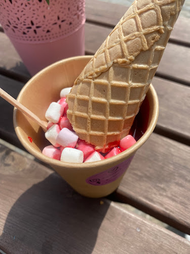 Comentarii opinii despre Zmrzlinový domek - točená zmrzlina, ledová tříšť