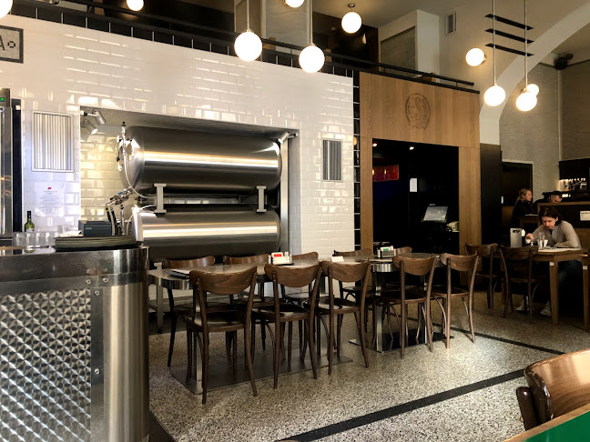 Comentarii opinii despre Vinohradský Parlament