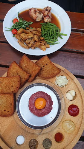 Opinii despre Malostranská pivnice în Malá Strana - Gastronomie a pohostinství