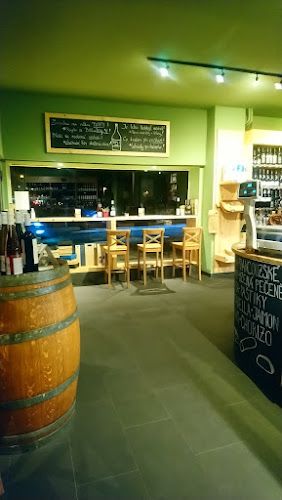 Vinotéka Sýrárna - Český archiv vín Žižkov