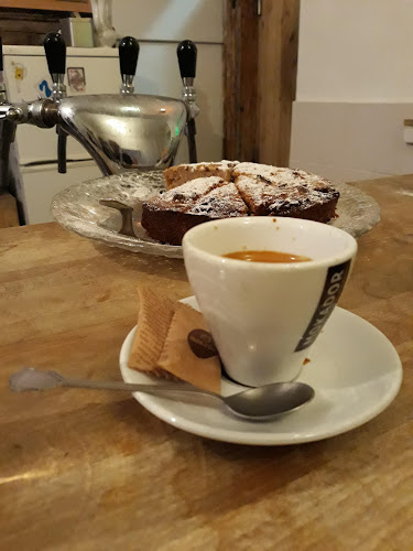 Opinii despre Café Nová Doba în Praha - Gastronomie a pohostinství