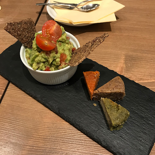 Comentarii opinii despre MyRaw Café