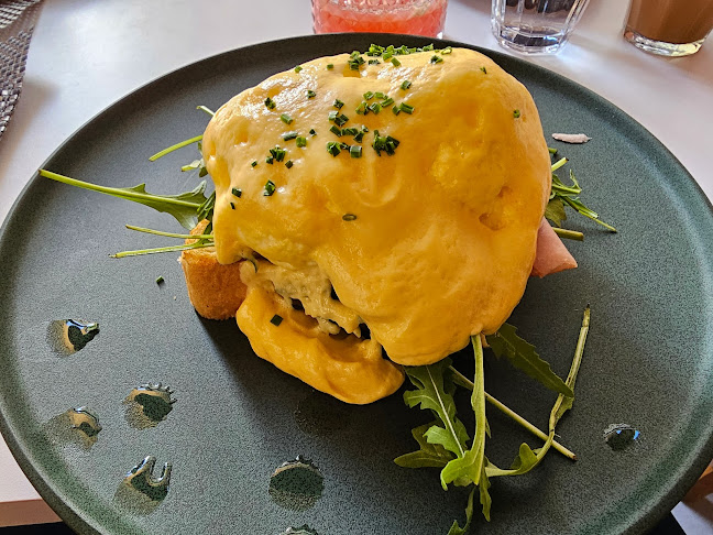 Pilot Cafe Letná - Gastronomie a pohostinství