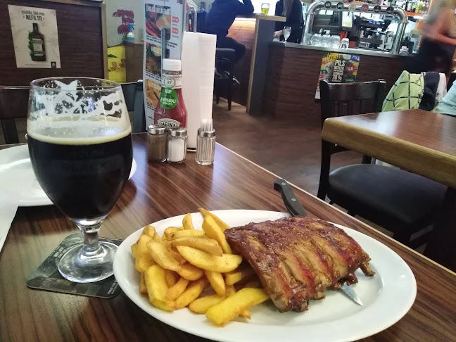 Restaurace HOOTERS Havelská - Staré Město