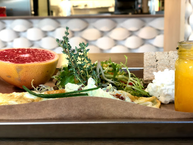 Red Café Prague - Gastronomie a pohostinství