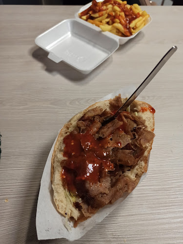 Riva Kebab Haus - Gastronomie a pohostinství