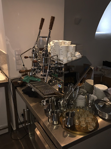 Opinii despre Kašperskohorská cukrárna în Plzeň - Gastronomie a pohostinství