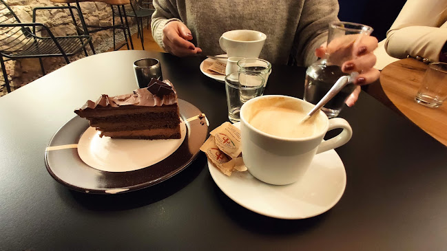 Opinii despre Caffé Trieste în Olomouc - Gastronomie a pohostinství