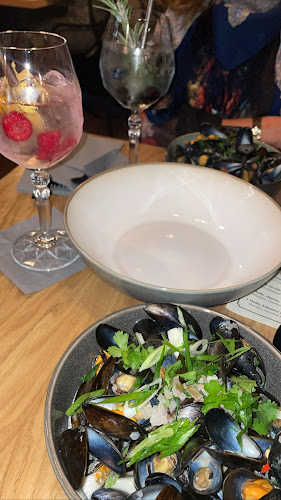 Opinii despre Arthur's Pub în Praha - Gastronomie a pohostinství