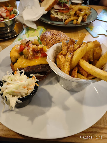 Peter's Pub - Gastronomie a pohostinství