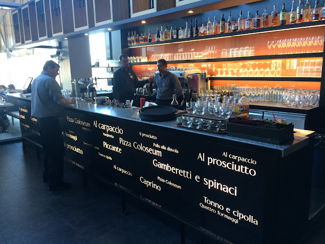 Opinii despre Pizza Coloseum OC Karolina în Ostrava - Gastronomie a pohostinství