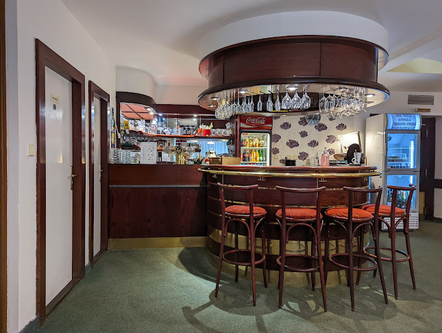 Opinii despre Kavárna Orlovka în Orlová - Gastronomie a pohostinství