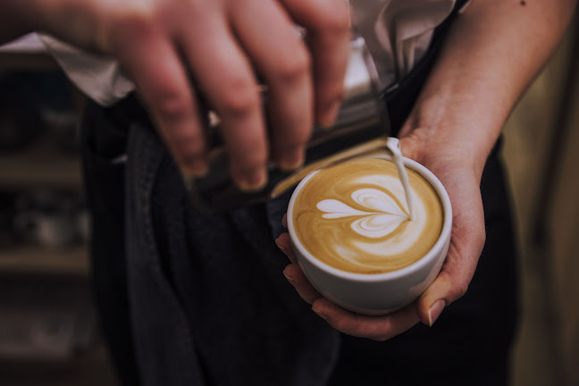 Opinii despre Kafec Brno Úvoz în Brno - Gastronomie a pohostinství