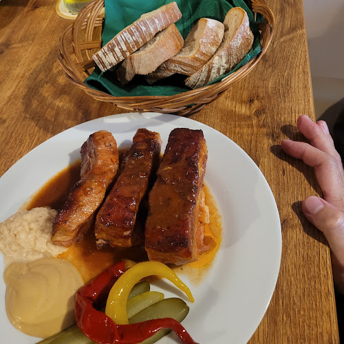 U Mocnáře - Gastronomie a pohostinství