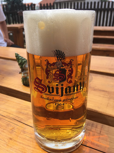 Opinii despre Bar Udírna în Ústí nad Labem - Gastronomie a pohostinství