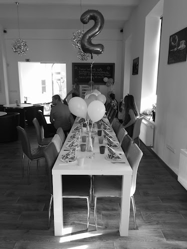 Valeri Cafe - Gastronomie a pohostinství