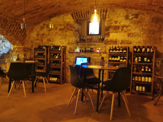 Opinii despre Moje první Vinotéka în Praha - Gastronomie a pohostinství