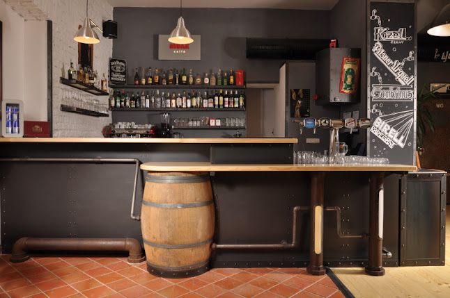 Vratislavova 28/12, 128 00 Praha 2