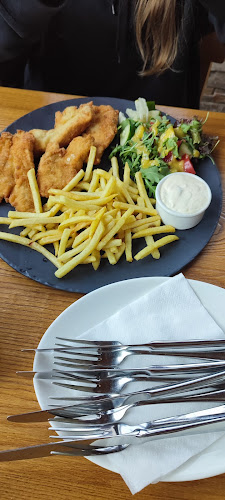 Restaurace a penzion Pod Lípami - Gastronomie a pohostinství