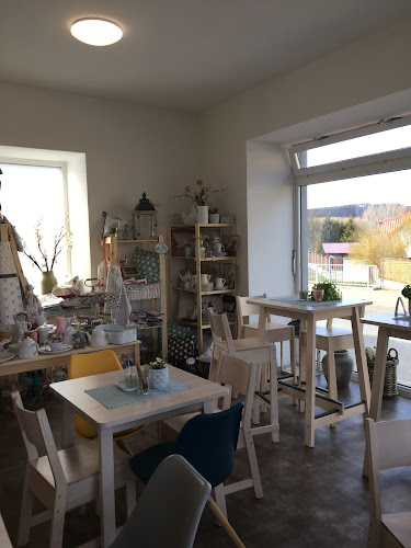 Opinii despre Cukrárna Lip KAFE în Praha - Gastronomie a pohostinství