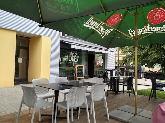 Raz Dva - Gastronomie a pohostinství