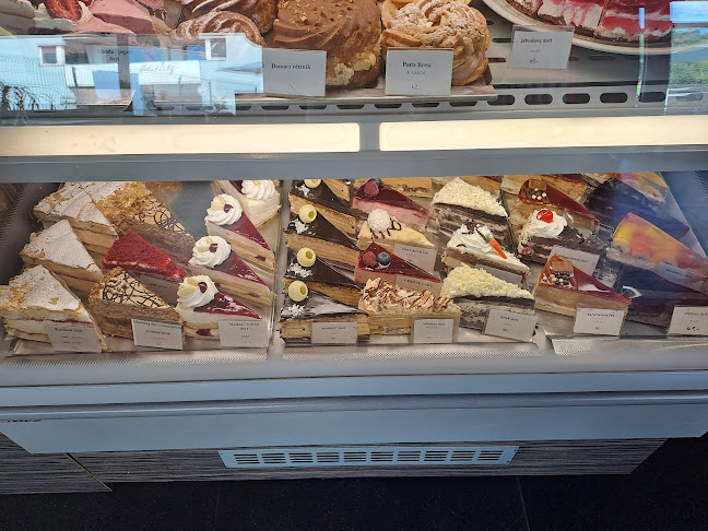 Opinii despre Cukrárna Caramella în Oslavany - Gastronomie a pohostinství