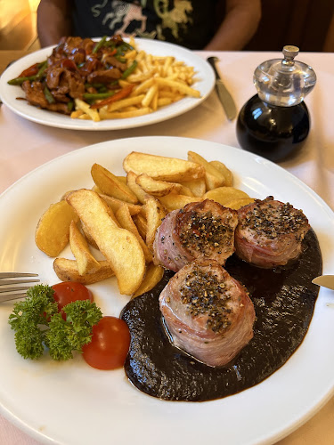 Opinii despre Restaurace U Labutí în Praha - Gastronomie a pohostinství