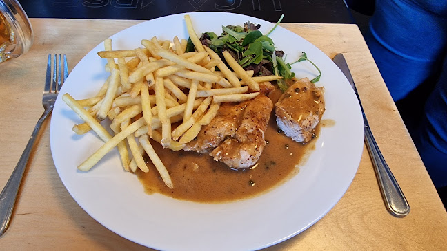 Ražická 88, 143 00 Praha 12-Cholupice