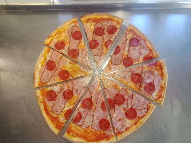 Opinii despre Pizza "HNED" în Praha - Gastronomie a pohostinství