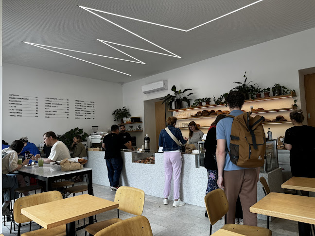 Opinii despre KRO COFFEE VINOHRADY - COFFEE & BAKERY în Vinohrady - Gastronomie a pohostinství