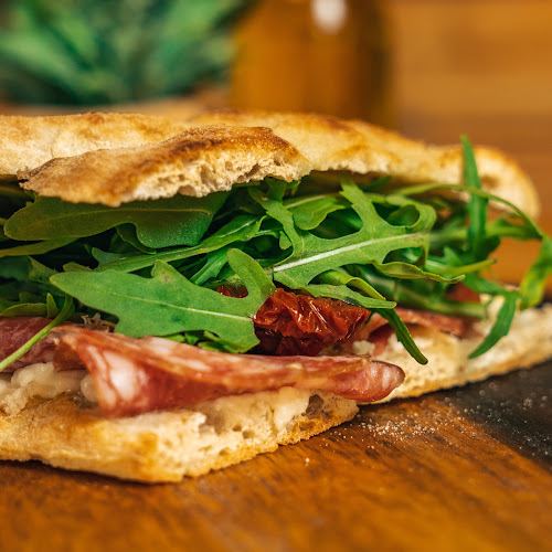 Opinii despre CARUSO Pasta & Pizza Olomouc în Neředín - Gastronomie a pohostinství