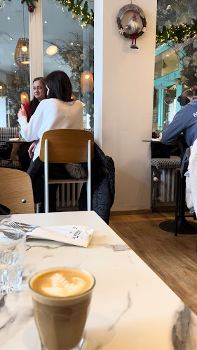 Comentarii opinii despre Le Frenchie café