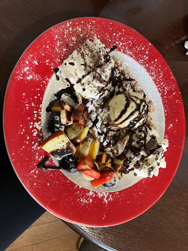 Opinii despre Kavárna Peřeje în Klášterec nad Ohří - Gastronomie a pohostinství