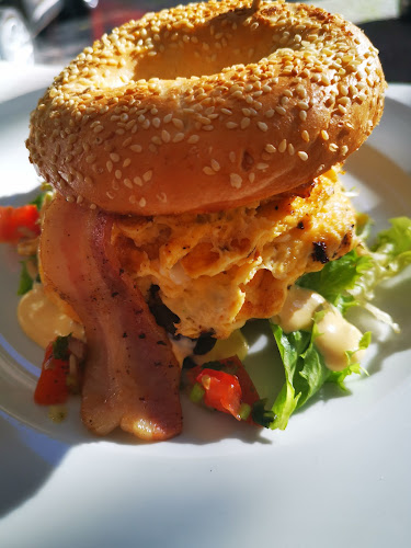 Comentarii opinii despre Café Záhorský